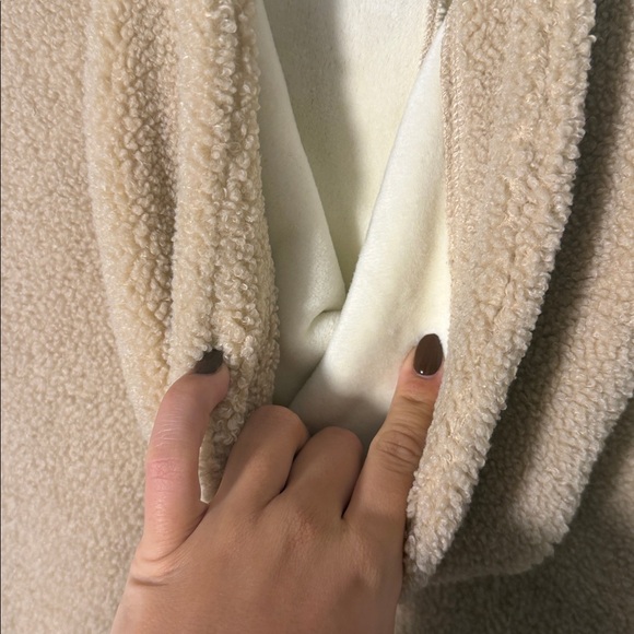 NWOT Anthropologie Pilcro cropped sherpa vest in beige One size - Picture 9 of 13